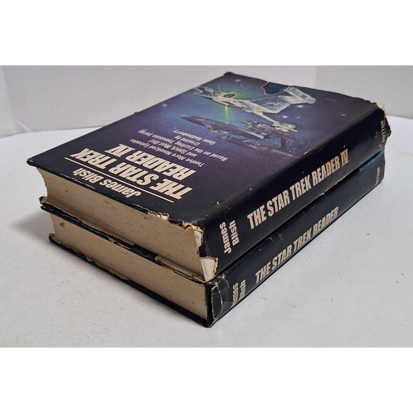 VINTAGE 1970’S THE STAR TREK READER VOLUMES 1 & 4 HARDCOVER LOT W DUST JACKETS - Picture 5 of 9